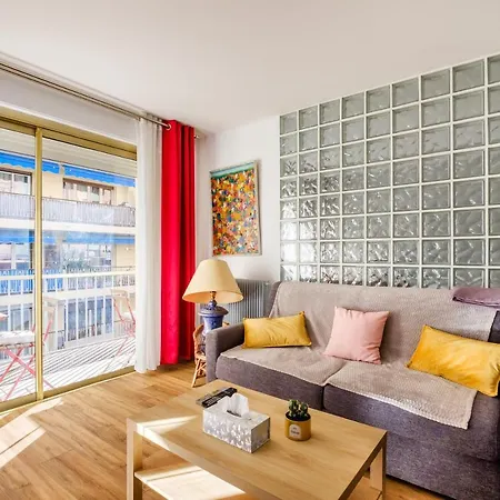 De Standing Apartament *