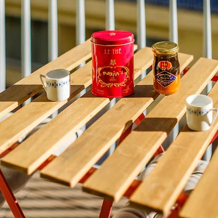 De Standing * كان